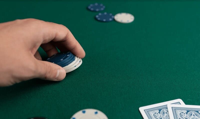 Open bet poker là gì? Range open theo các vị trí trong Poker
